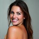 Giulia R., soddisfatta del sound della sua auto